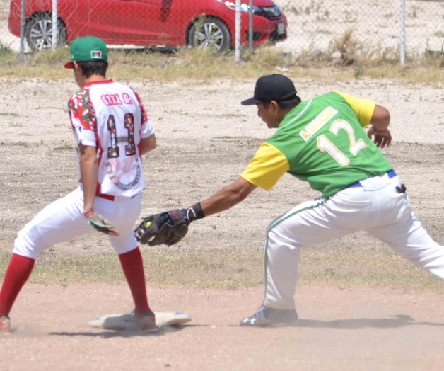 Error permite triunfo a La Raza Error permite triunfo a La Raza