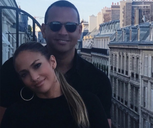 Derrochan amor en París