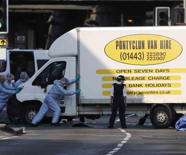 Agrava en Londres ataque terrorista. Alarma fuera de mezquita Agrava en Londres ataque terrorista. Alarma fuera de mezquita