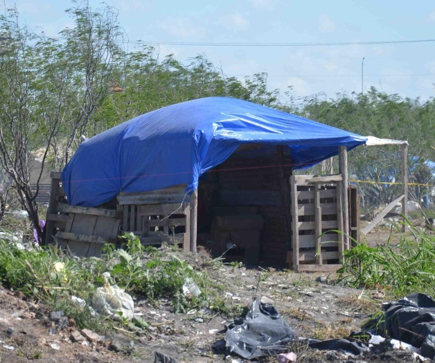 Invasores se niegan a dejar terrenos. No ceden ni un espacio Invasores se niegan a dejar terrenos. No ceden ni un espacio