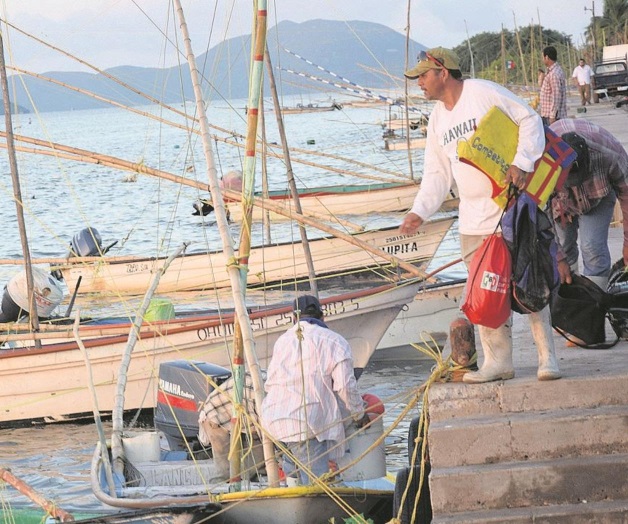 Familias de pescadores se hunden en la pobreza Familias de pescadores se hunden en la pobreza