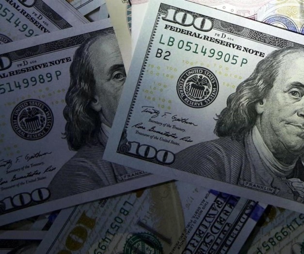 Avanza dólar; cierra en $18.55 Avanza dólar; cierra en $18.55