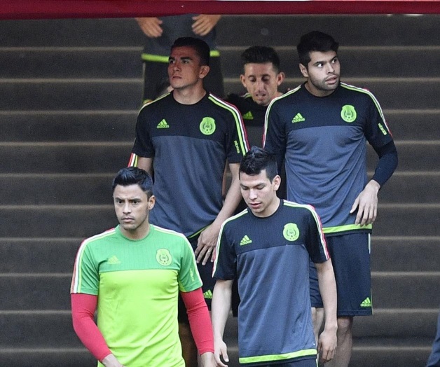 AJETREADO REGRESO. ‘Chucky’ Lozano está de vuelta con el Tri AJETREADO REGRESO. ‘Chucky’ Lozano está de vuelta con el Tri