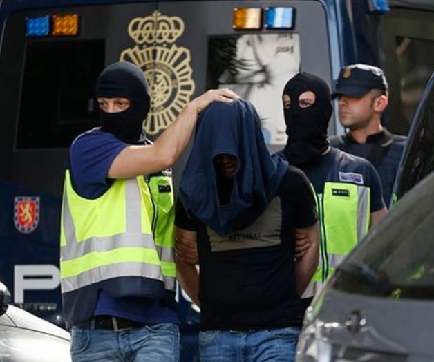 Detienen a miembro altamente peligroso de ISIS y 2 más en Madrid Detienen a miembro altamente peligroso de ISIS y 2 más en Madrid