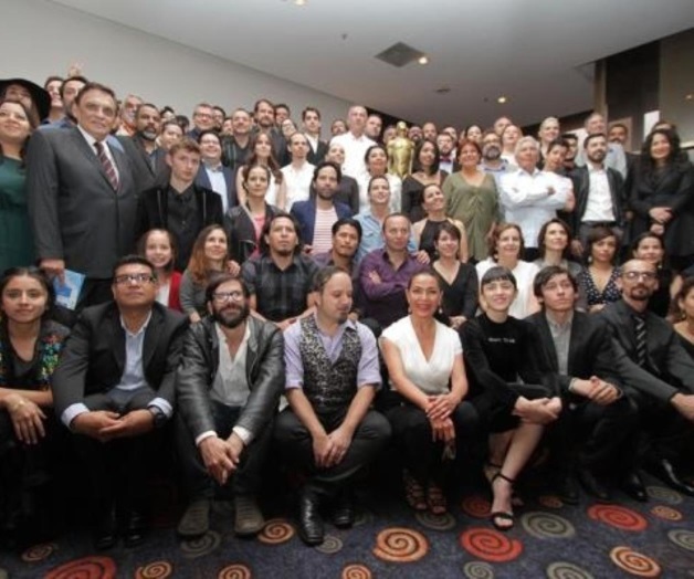 Posan nominados al Ariel 2017 para foto oficial Posan nominados al Ariel 2017 para foto oficial