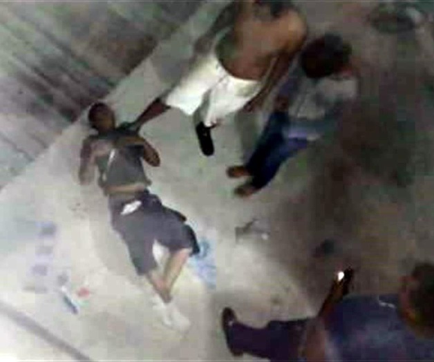 Salta ladrón de azotea y se fractura las piernas Salta ladrón de azotea y se fractura las piernas