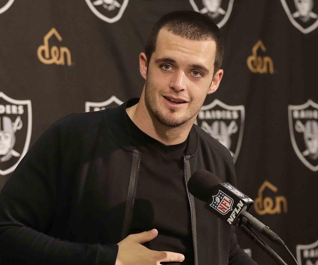 ¡JUGOSO CONTRATO! ¡JUGOSO CONTRATO!