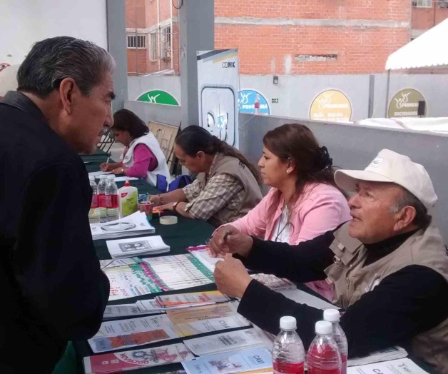Llamado a renovar tarjetas de 65 y Más Llamado a renovar tarjetas de 65 y Más