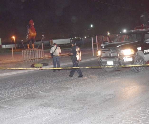 Abandonan a ejecutado con narco mensaje