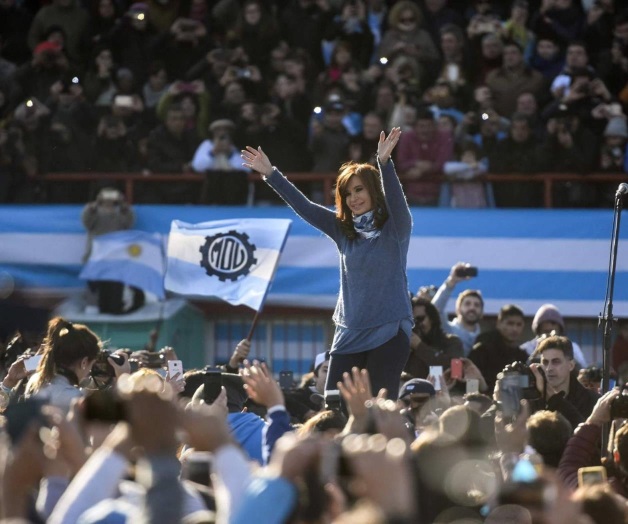 Confirma Cristina Kirchner que será candidata, sacude Argentina