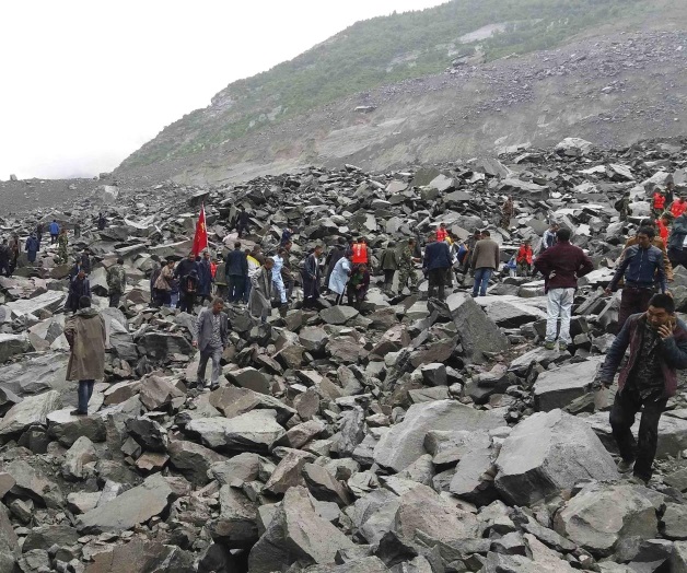 Deslizamiento de tierra en China: quince muertos y 120 desaparecidos Deslizamiento de tierra en China: quince muertos y 120 desaparecidos