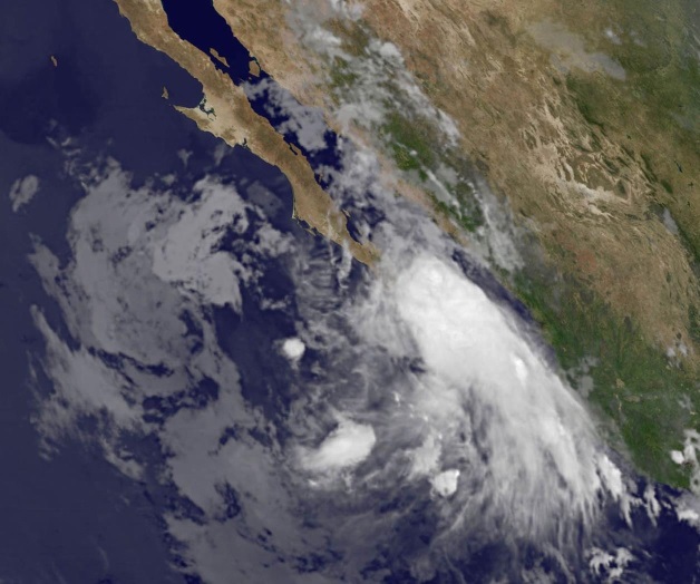 Continúa huracán Dora desplazamiento en paralelo a costas nacionales Continúa huracán Dora desplazamiento en paralelo a costas nacionales