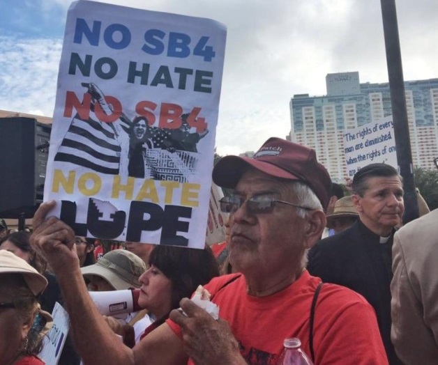 Protestan contra ley antiinmigrante SB4 Protestan contra ley antiinmigrante SB4