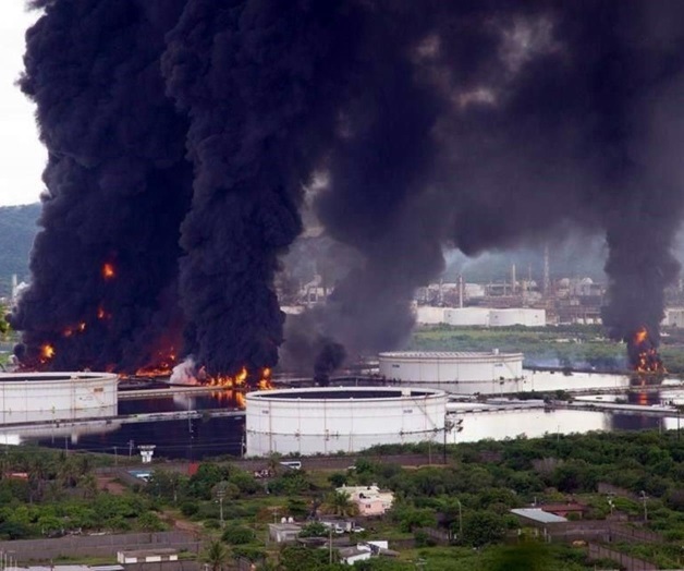 Piden cuentas a Pemex tras explosión en refinería de Oaxaca