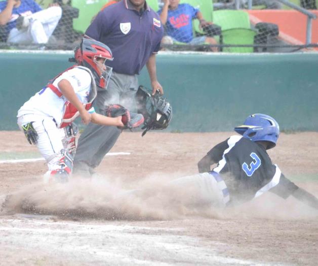 ‘Sacude’ Islas Vírgenes a novena de El Salvador ‘Sacude’ Islas Vírgenes a novena de El Salvador