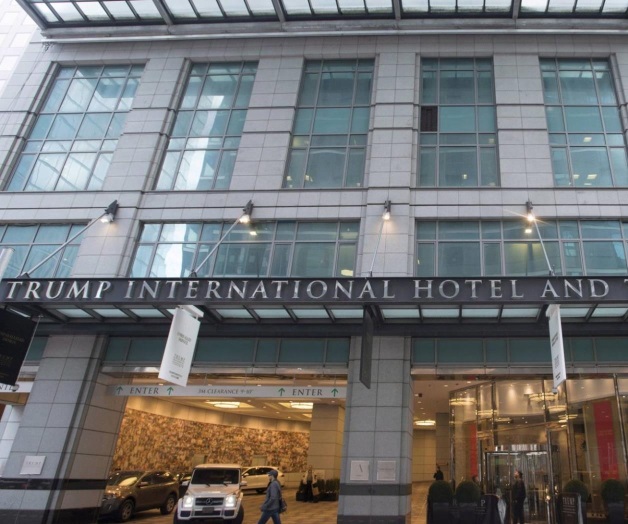 Retirarán el nombre de Trump de su hotel en Toronto