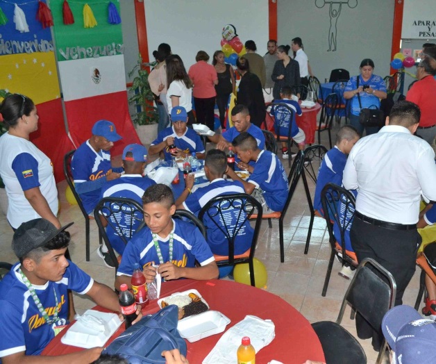 Consienten a venezolanos Consienten a venezolanos