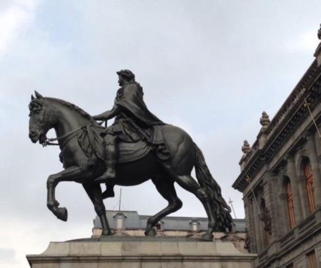 Retoma El Caballito su trote tras daño con ácido nítrico