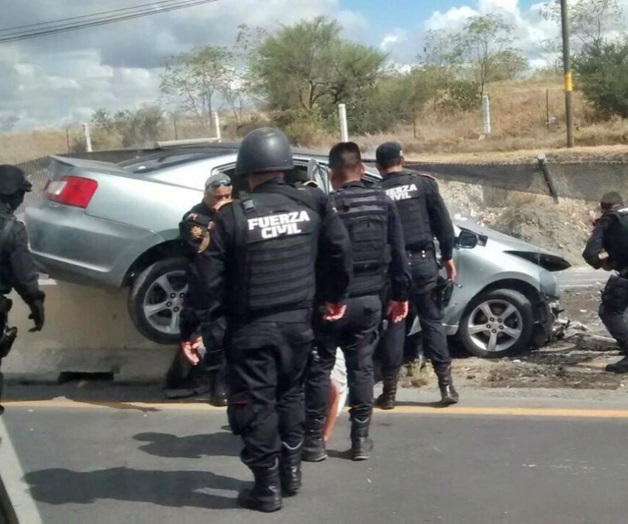 Confiesan ejecución de menor y policía