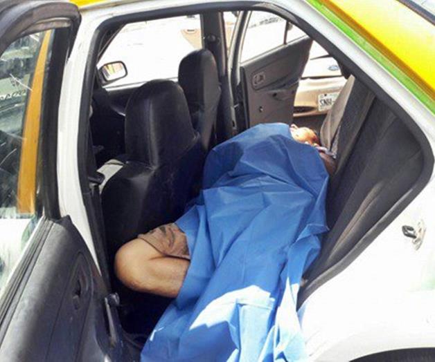 Ejecutan a hombre frente a su esposa