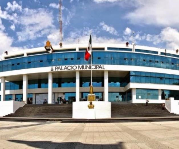 Asaltan a mujer dentro de Palacio Municipal de Naucalpan Asaltan a mujer dentro de Palacio Municipal de Naucalpan
