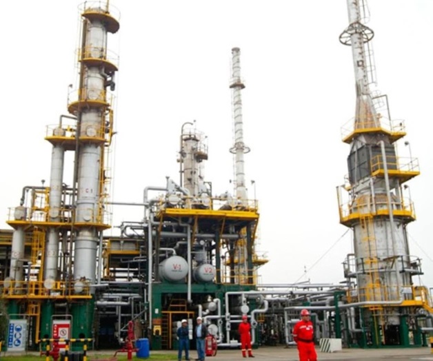 Buscan construir una mini refinería Buscan construir una mini refinería