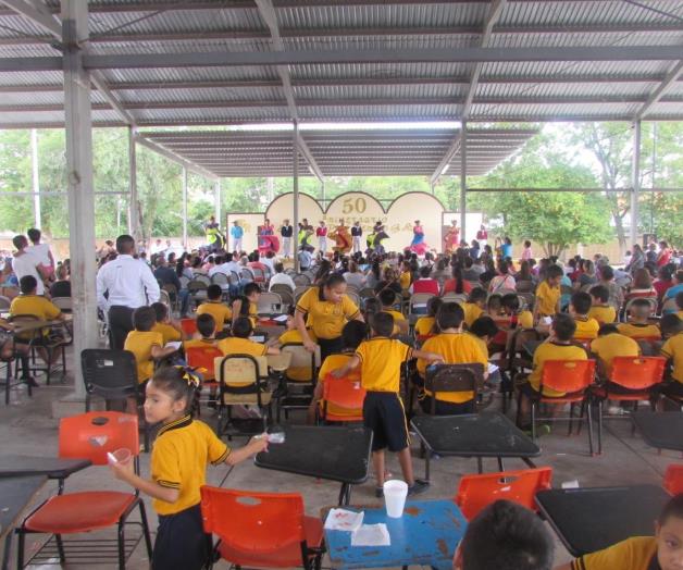 Festejan aniversario de escuela Festejan aniversario de escuela