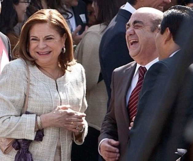 Revelan contrato; Murillo compró “Pegasus” y Arely Gómez lo operó Revelan contrato; Murillo compró “Pegasus” y Arely Gómez lo operó