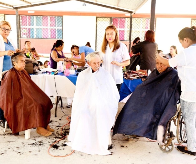 Dispone Audiencia Pública servicios del R. Ayuntamiento en la colonia 15 de Enero