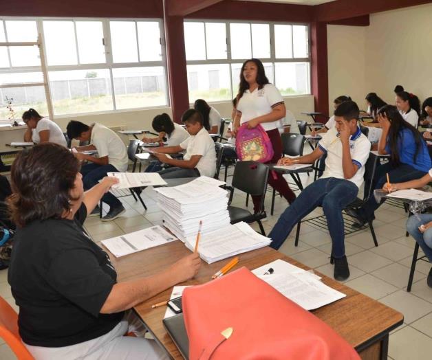 Aplican programas para evitar deserción escolar Aplican programas para evitar deserción escolar