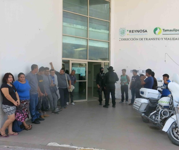 Capturan 15 migrantes centroamericanos. Vecinos realizan denuncia Capturan 15 migrantes centroamericanos. Vecinos realizan denuncia