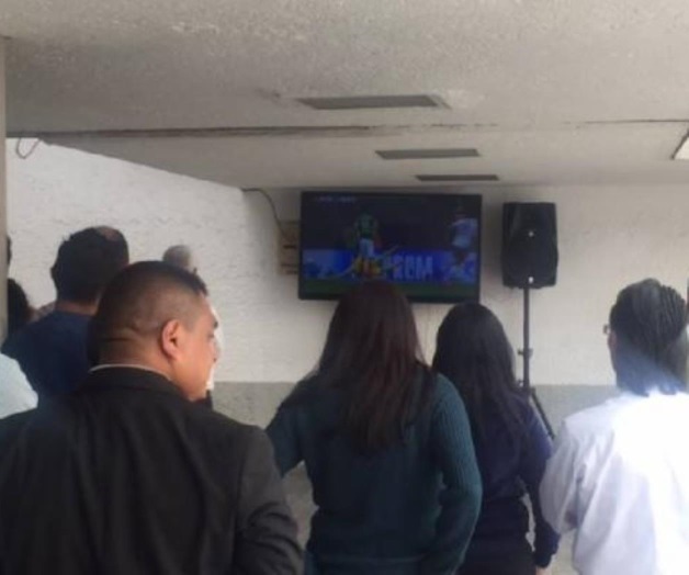 Disfrutan en Segob partido México-Alemania Disfrutan en Segob partido México-Alemania