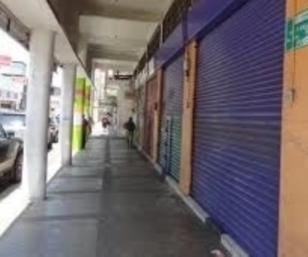 Cierre de negocios en Acapulco Cierre de negocios en Acapulco