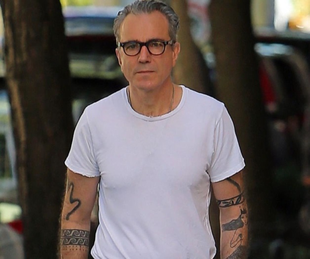 Cambia actuación por moda Cambia actuación por moda