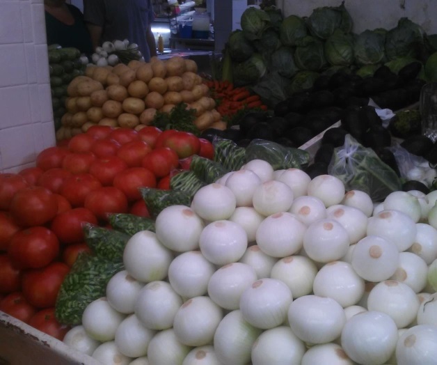 Ofrecerán las frutas y legumbres a bajo costo Ofrecerán las frutas y legumbres a bajo costo