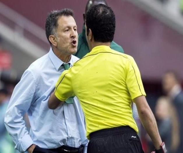 Juan Carlos Osorio saca nuevamente, el cobre