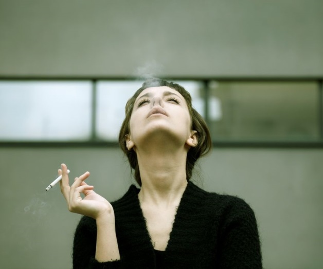 Tabaco y pastillas anticonceptivas son una peligrosa combinación. ¡Cuidado!