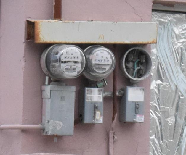Denuncia le roban el medidor de la CFE