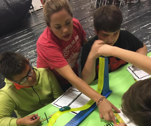 Acuerdan aumento de salario para maestros Acuerdan aumento de salario para maestros