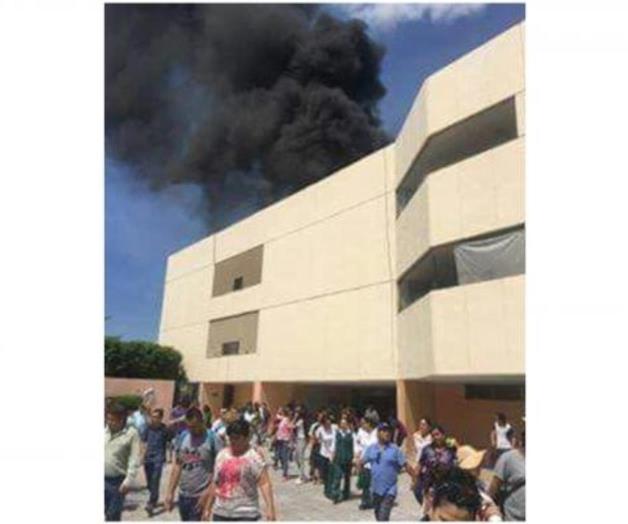 Se incendia unidad ambulatoria del IMSS en Sonora Se incendia unidad ambulatoria del IMSS en Sonora