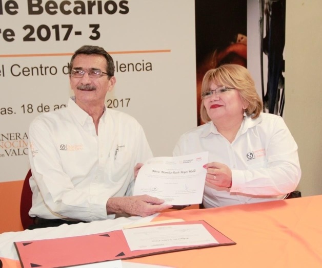 Refuerza la UAT apoyo a alumnos con discapacidad Refuerza la UAT apoyo a alumnos con discapacidad