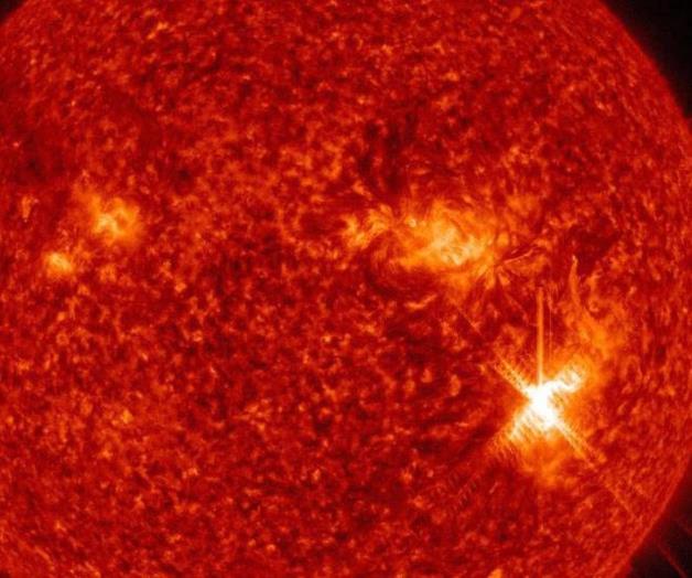 NASA detecta la mayor llamarada solar en una década