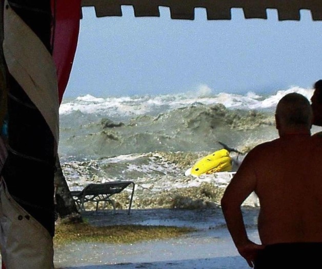 Sí hubo tsunami de relativa importancia en costas mexicanas Sí hubo tsunami de relativa importancia en costas mexicanas