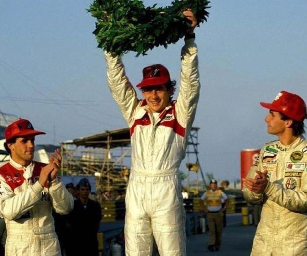 ¡ENTRE LOS GRANDES!