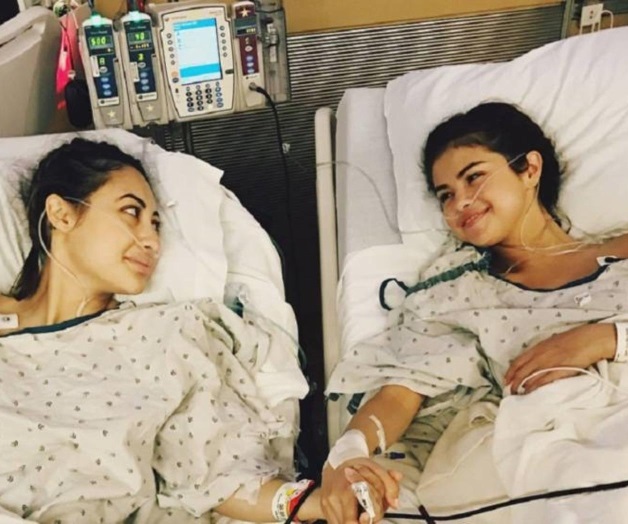 Selena Gomez tuvo un trasplante de riñón de su amiga (Video) Selena Gomez tuvo un trasplante de riñón de su amiga (Video)