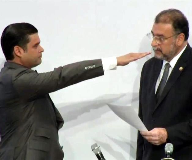 Toman protesta a Antonio Echevarría como Gobernador de Nayarit