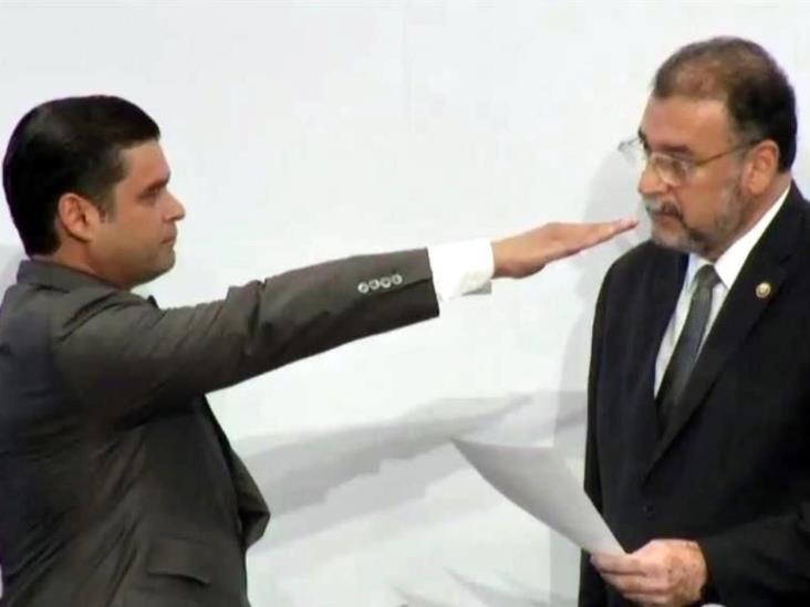 Toman protesta a Antonio Echevarría como Gobernador de Nayarit Toman protesta a Antonio Echevarría como Gobernador de Nayarit