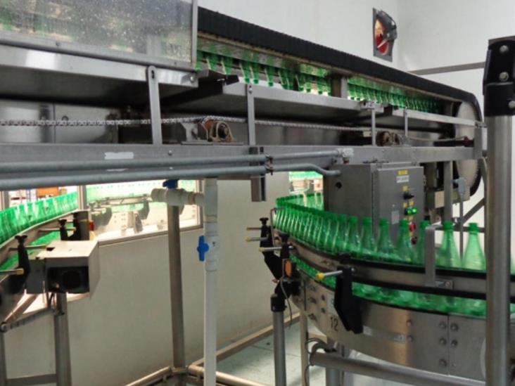 Realizan verificación sanitaria en planta refresquera Realizan verificación sanitaria en planta refresquera