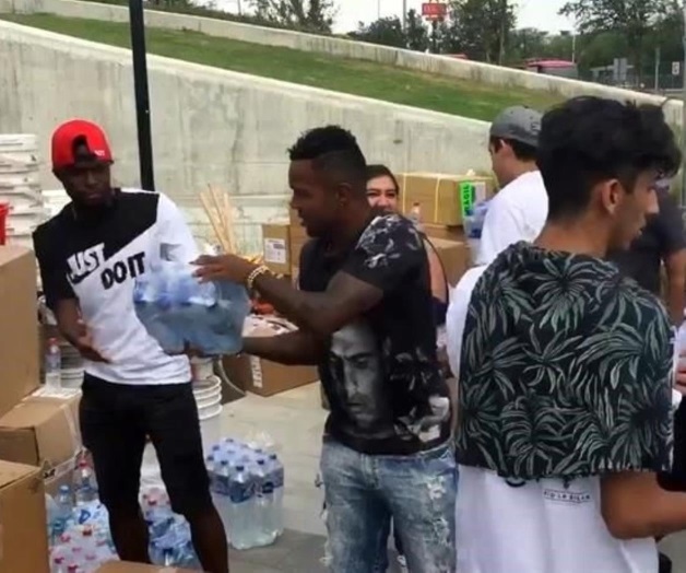 Se solidarizan Jugadores de Tigres y Rayados