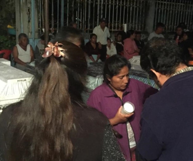 Sismo en México mata a 11 durante bautismo Sismo en México mata a 11 durante bautismo